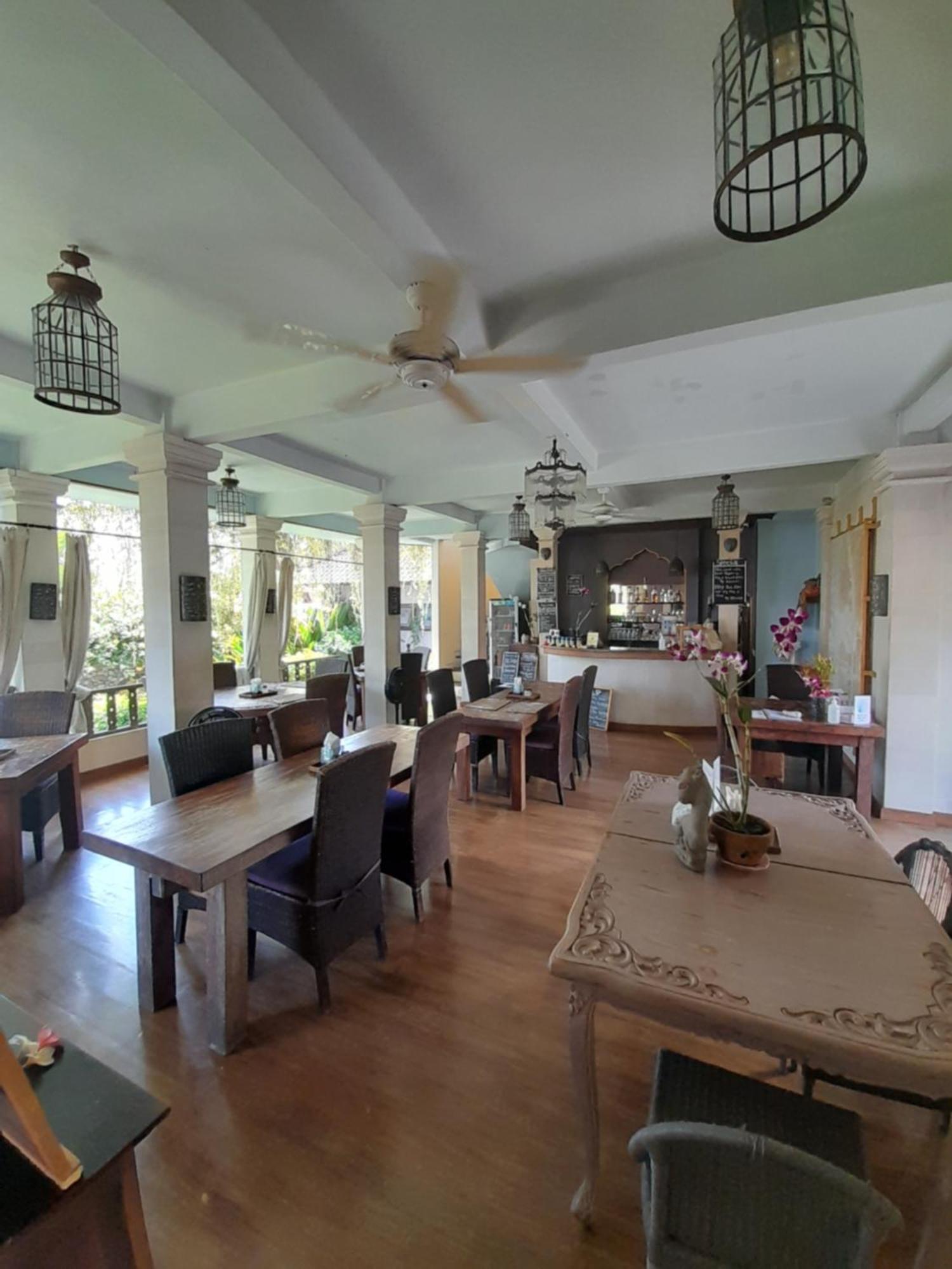 Life In Amed Beach Hotel Buitenkant foto