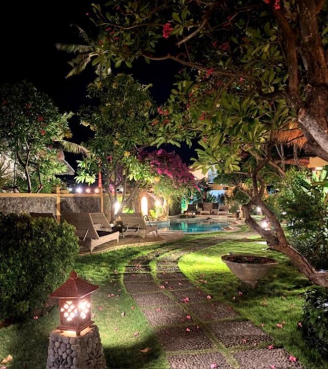 Life In Amed Beach Hotel Buitenkant foto