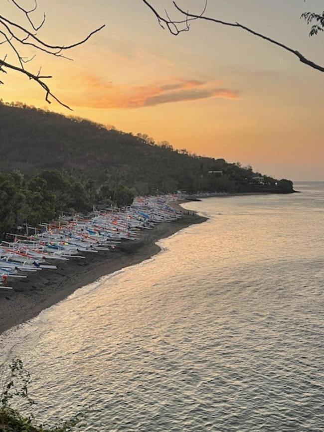 Life In Amed Beach Hotel Buitenkant foto
